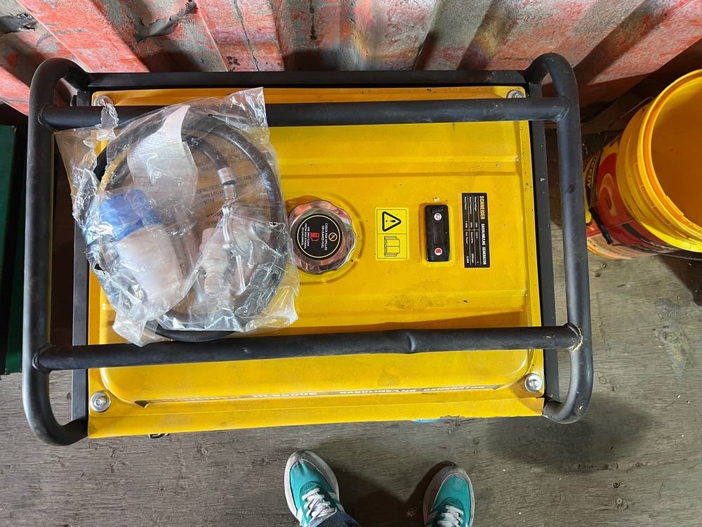 موتور برق 8 کیلو وات دوگانه سوز (گاز شهری و بنزین) استارتی تک فاز و سه فاز اشنایدر مدل HL9500E - Image 2